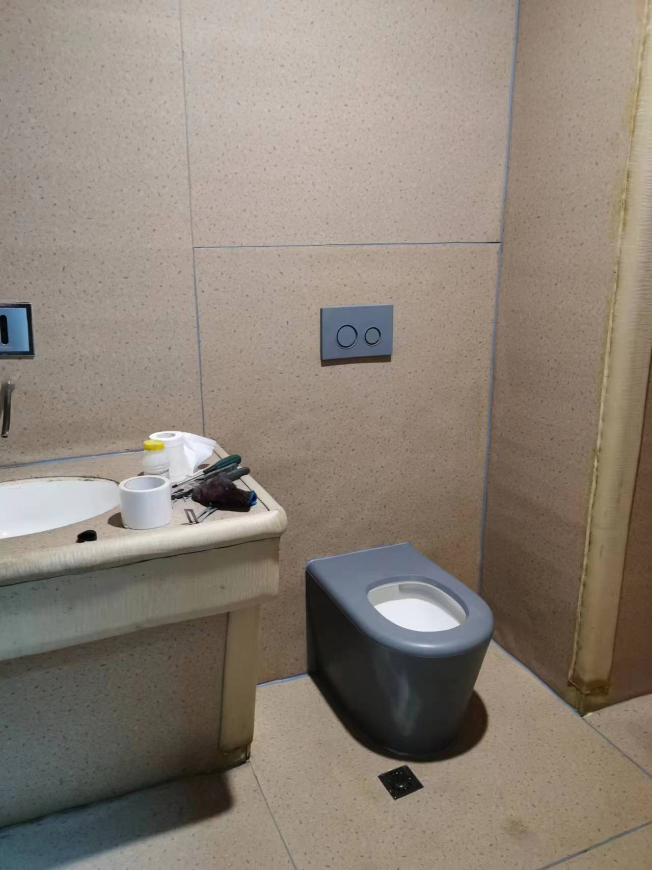 審訊室房子馬桶用什么材料才安全